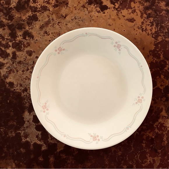 Corelle English Breakfast Place Setting - Picture 8 of 16
